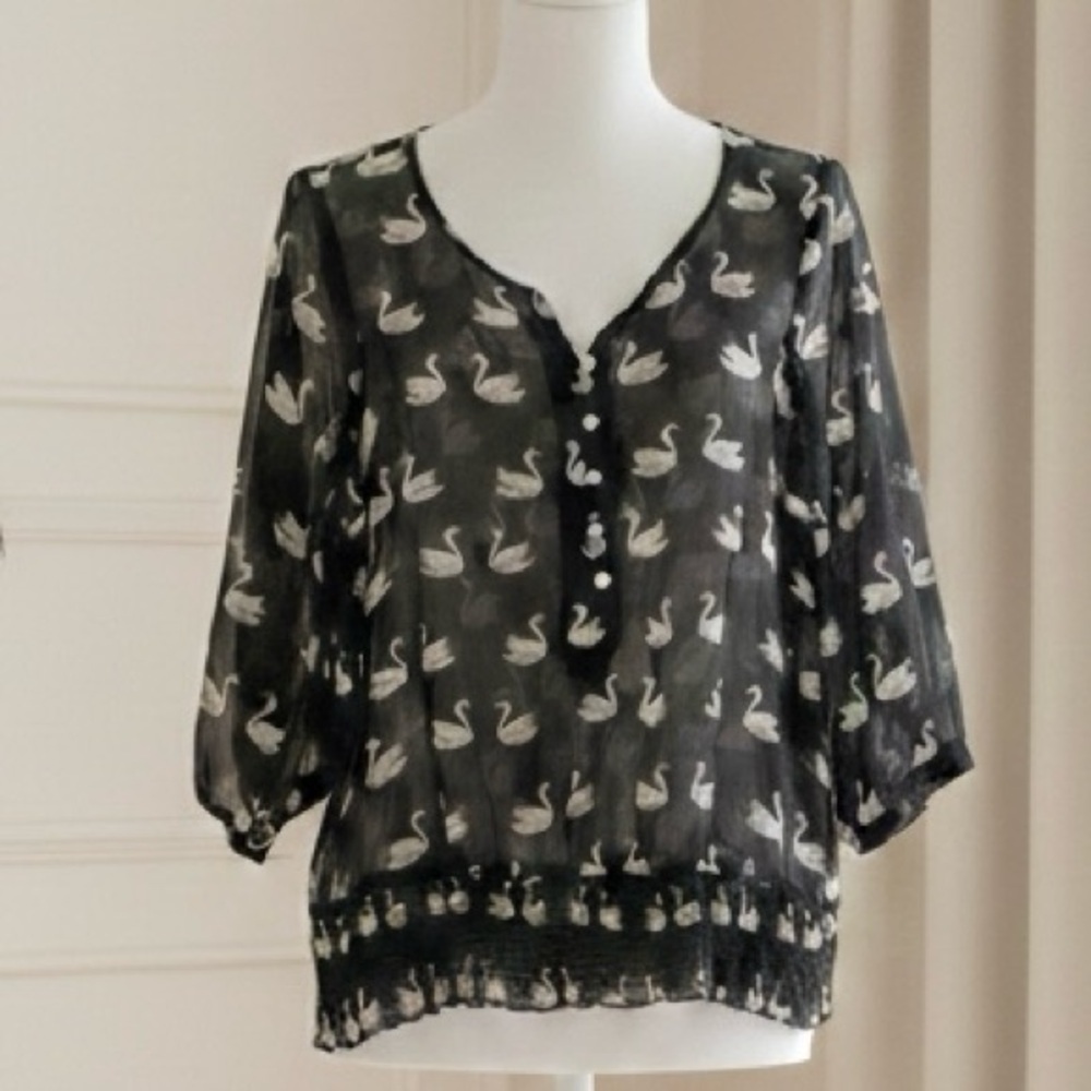 Vero Moda| Black Sheer Swan Pattern Blouse with 3/4 Sleeves & Gathered Hem Sz M